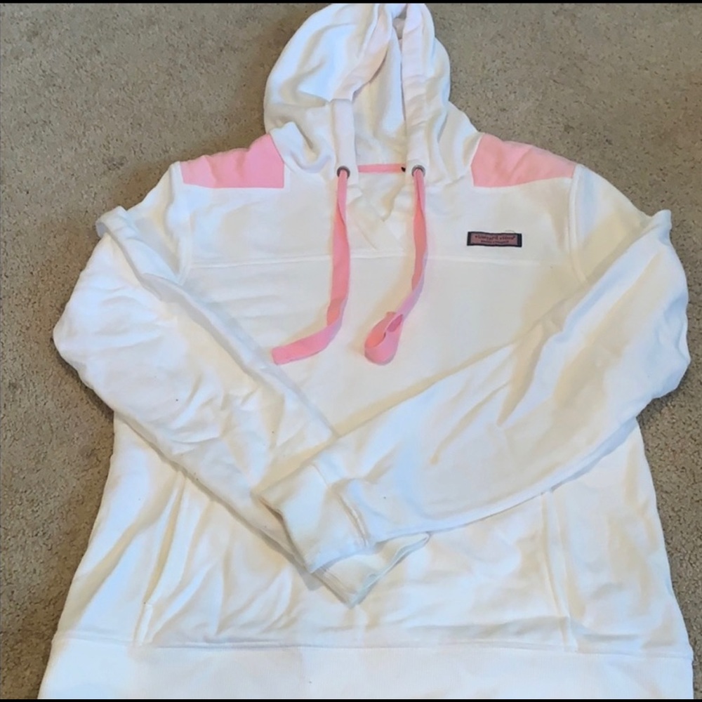 Rare vineyard vines hoodie